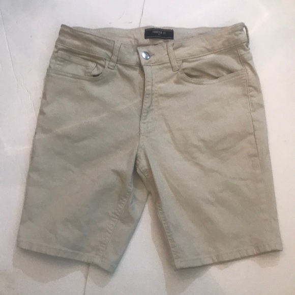 “FOREVER 21” Men’s Off White Shorts . - Picture 2 of 8